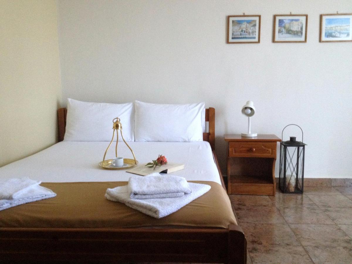 Hotel Theodorou Azolimnos Zimmer foto