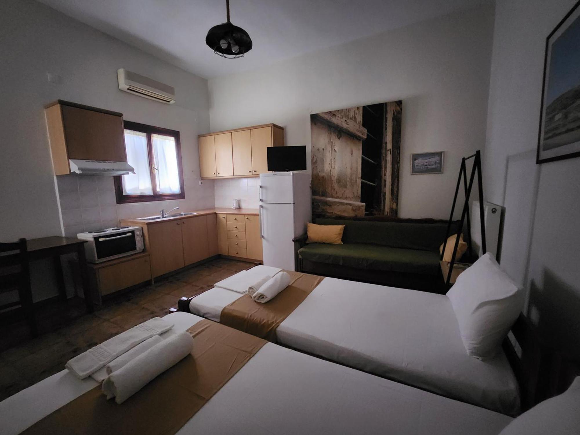 Hotel Theodorou Azolimnos Zimmer foto